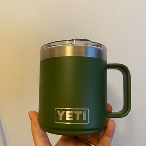 Yeti rambler mug 14oz with slip lid insulated olive Green